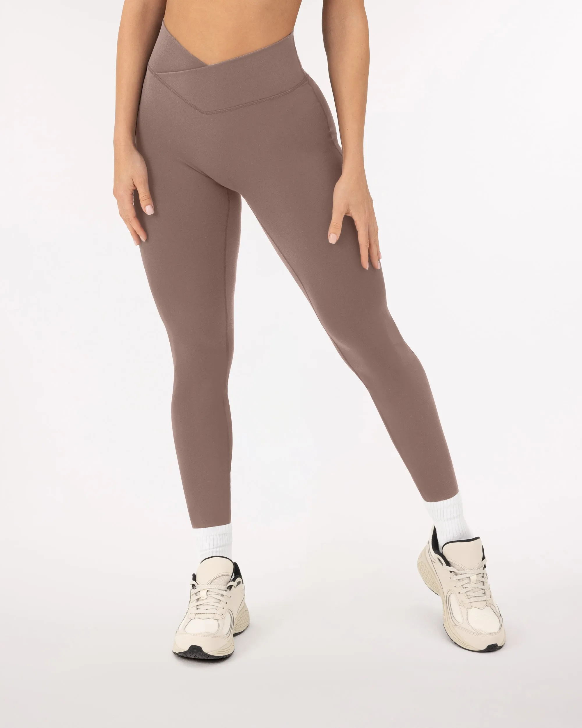Athleisure Scrunch Crossover Leggings
